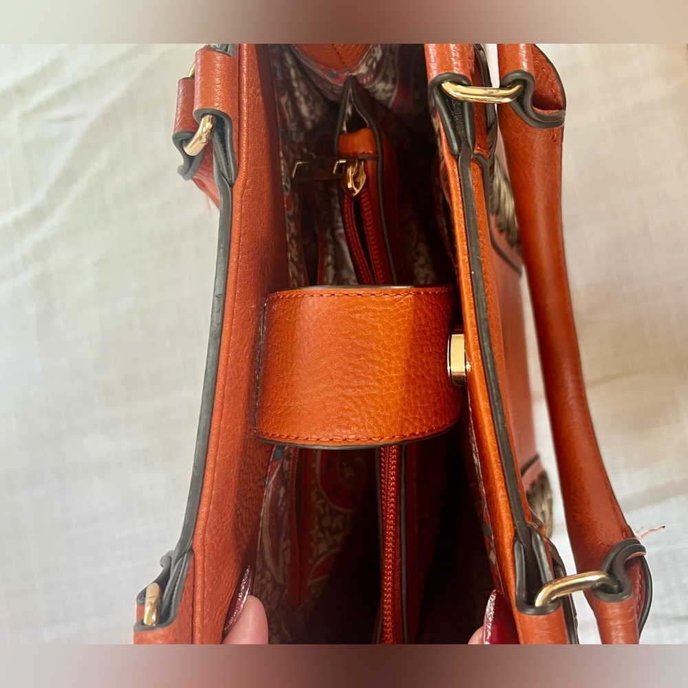 Cato Orange Tote with Gold Detailing - Picture 6 of 11